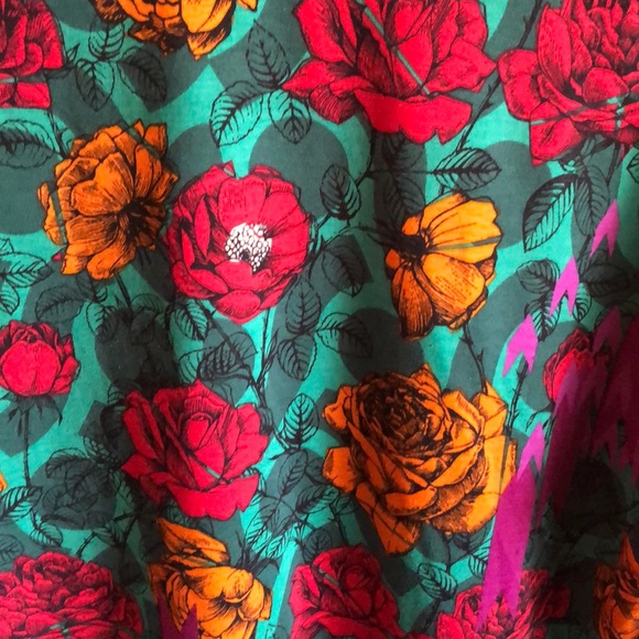 Lularoe Floral Print Randy Top - Picture 3 of 5